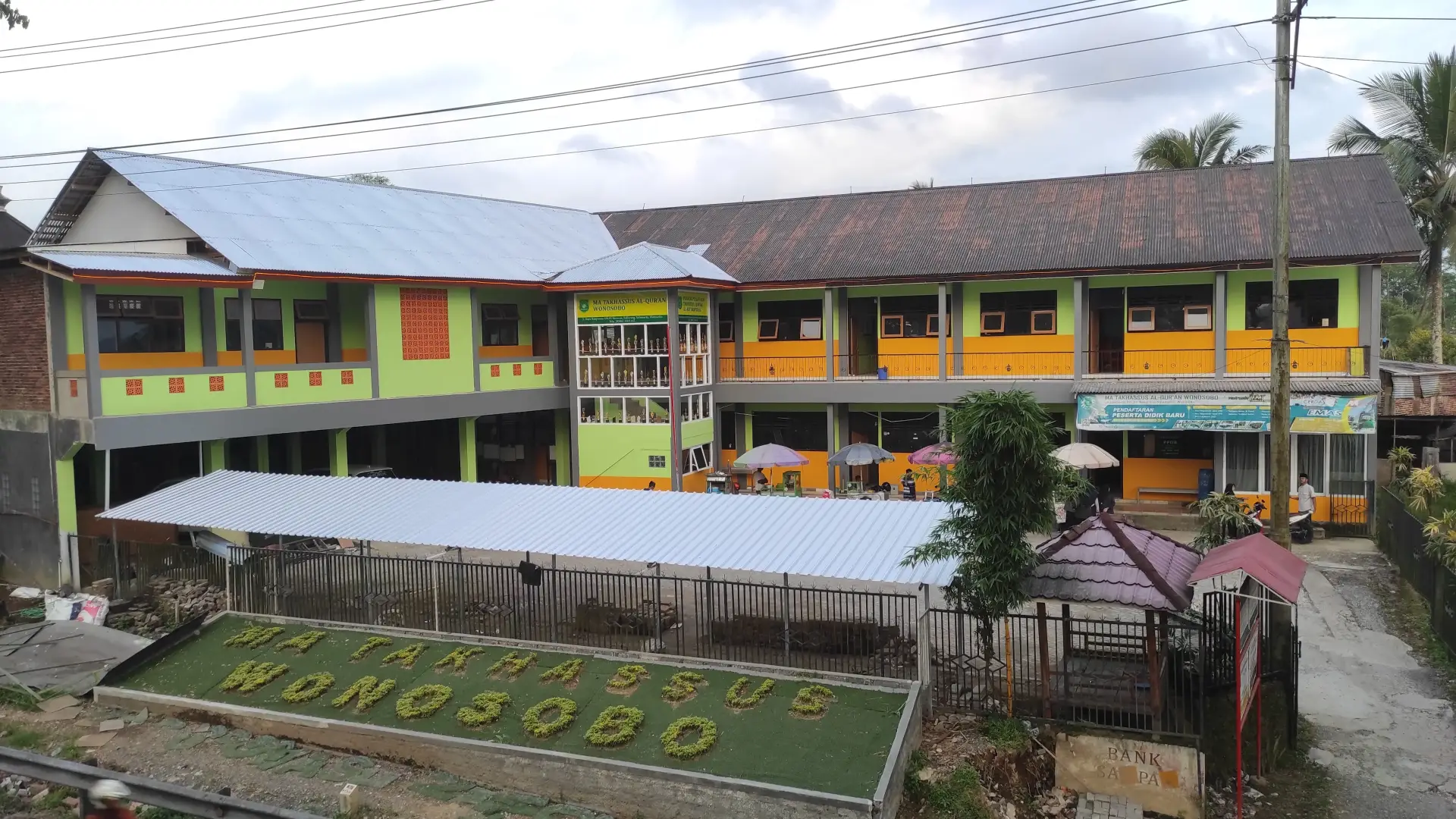 Lingkungan MA Takhassus Al-Qur'an Wonosobo